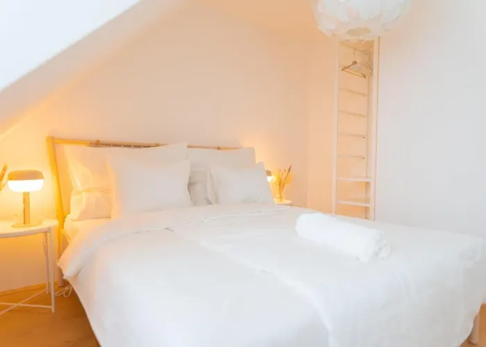 Airconditioned Penthouse *