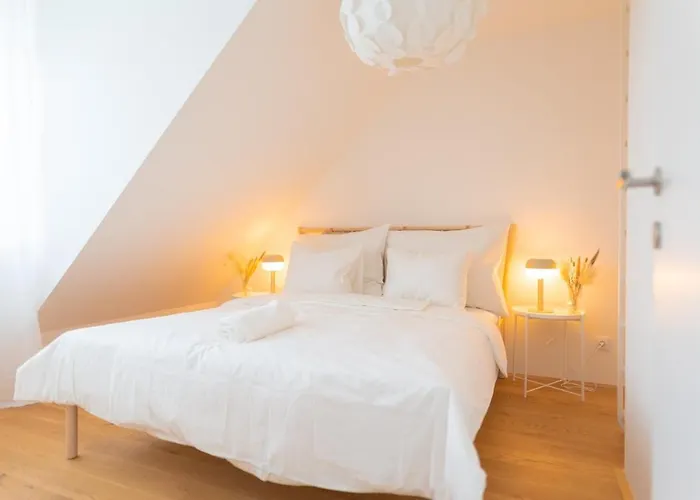Apartment Airconditioned Penthouse *